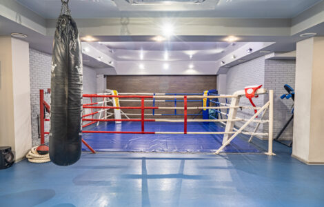 Зал единоборств и боксерский ринг