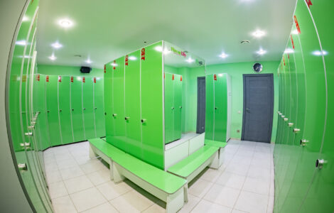 Мужская раздевалка